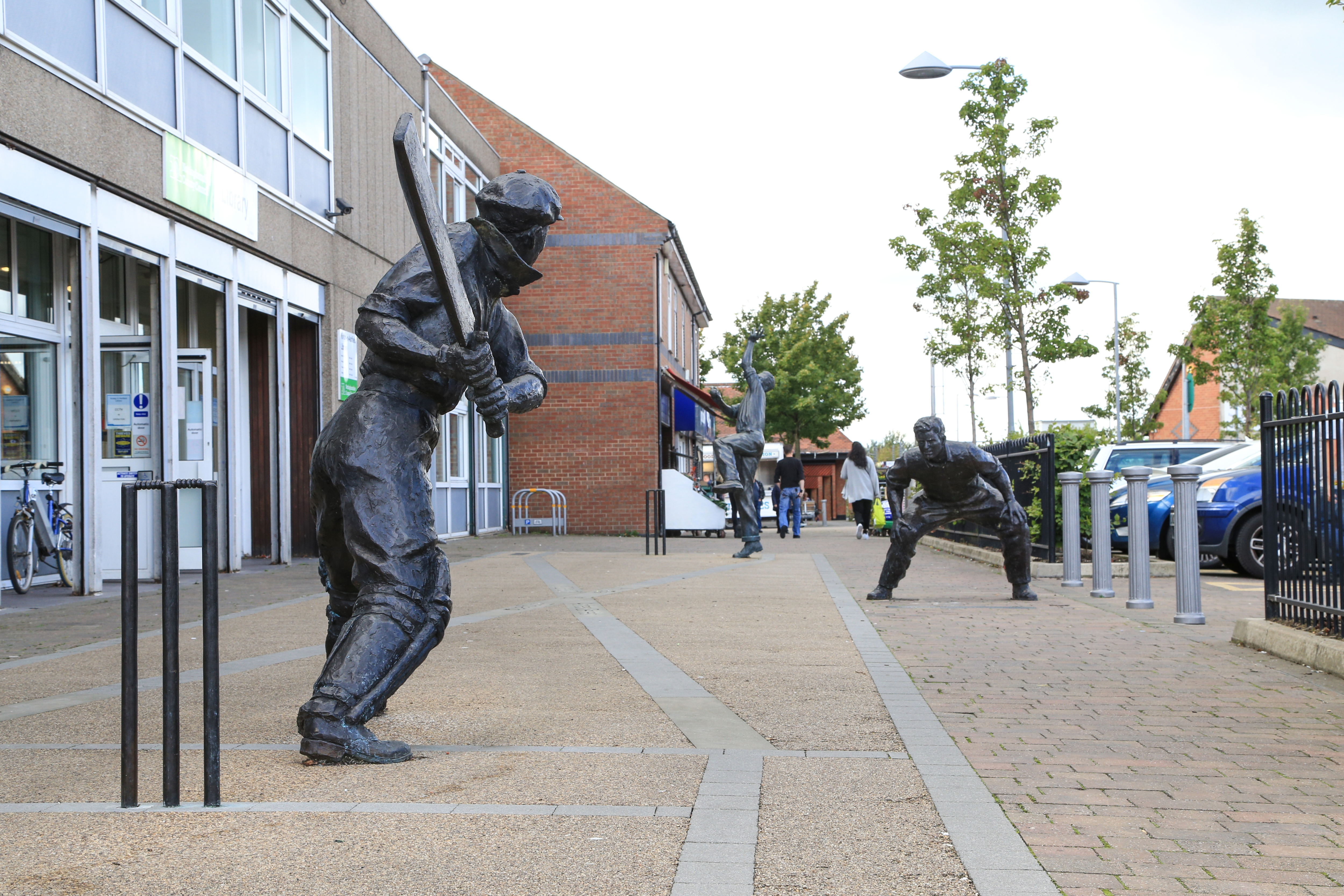 Ashfield DC Landmarks - Kirkby cricketers statues