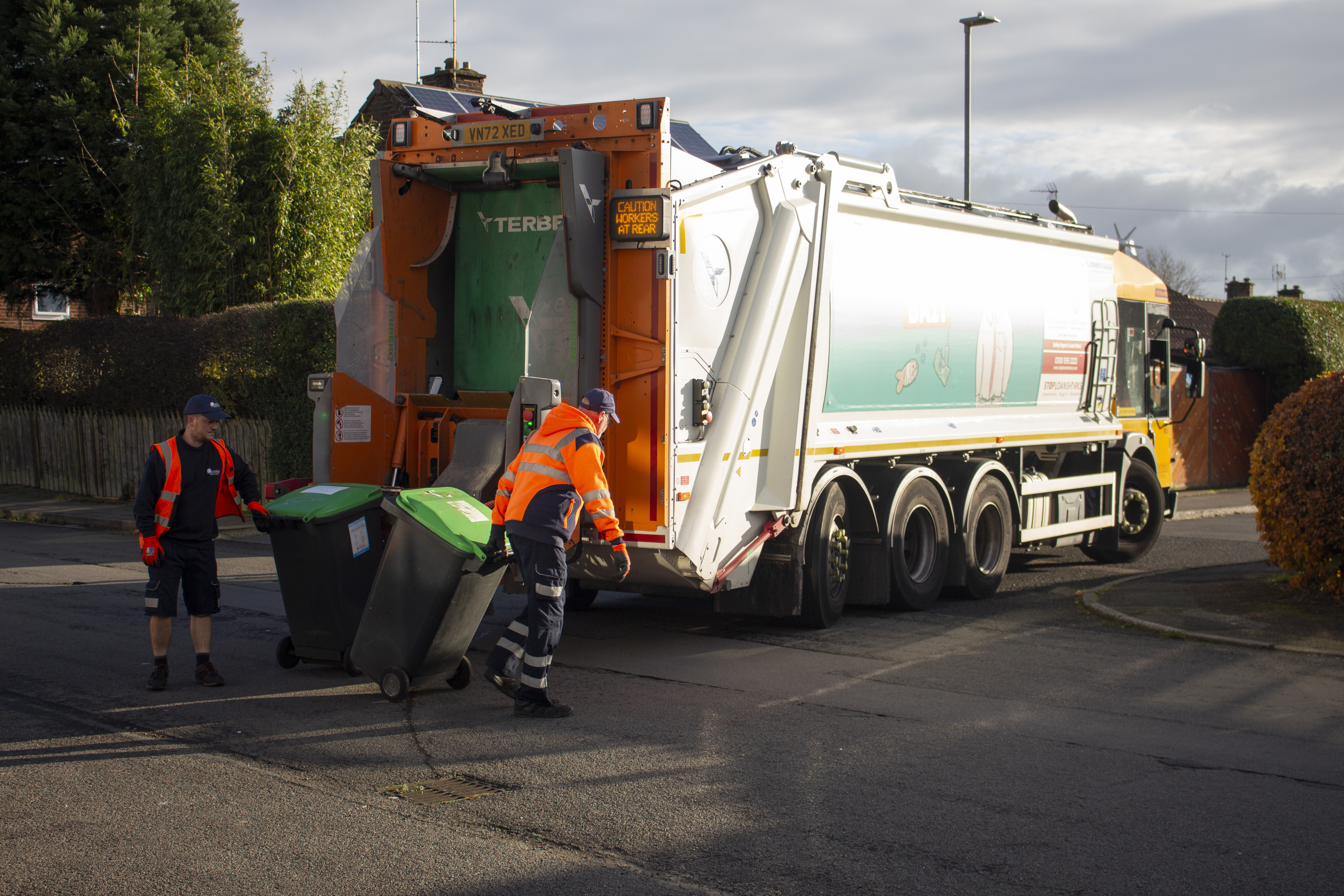 Ashfield waste crew and a bin lorry 
