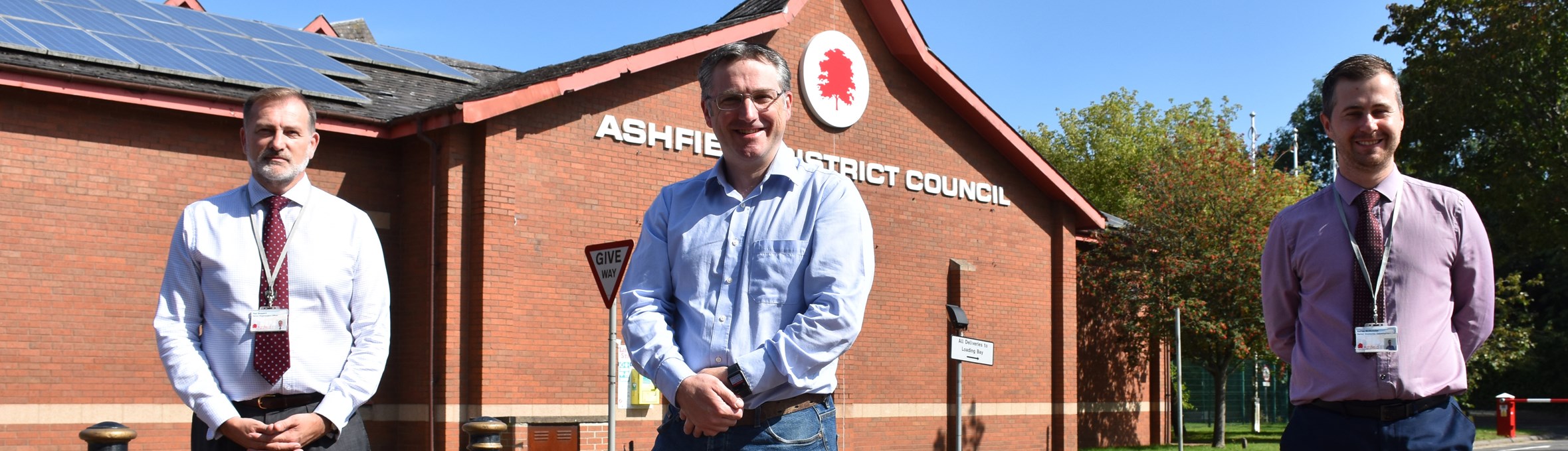 Cllr Matthew Relf with the Ashfield District Council Business Support Team